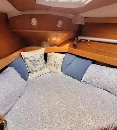 Ботель Velero En Port Forum Sail Boat Барселона